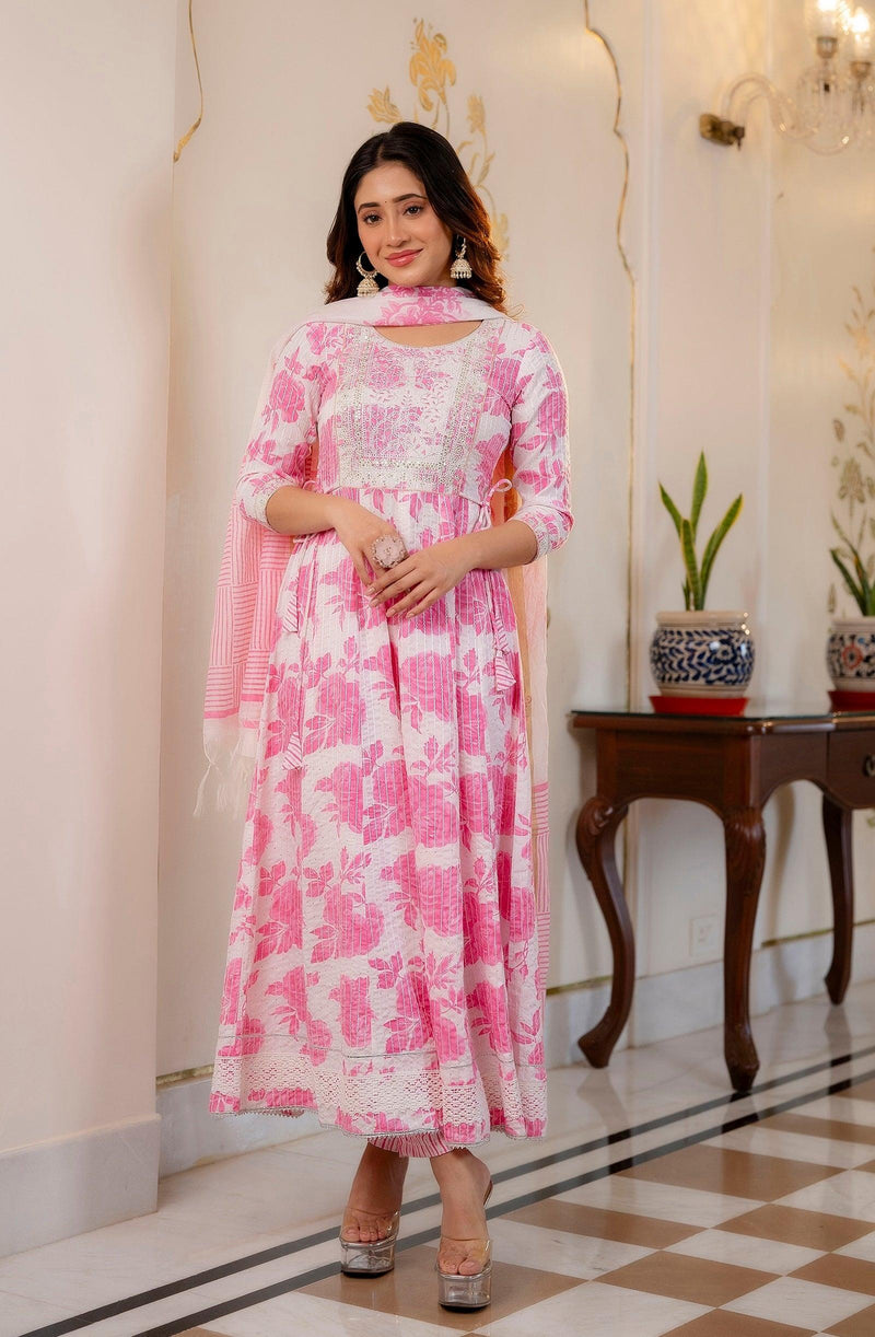 Pink Embroidery Viscose Rayon Kurta, Pant And Dupatta Set - Bellastic